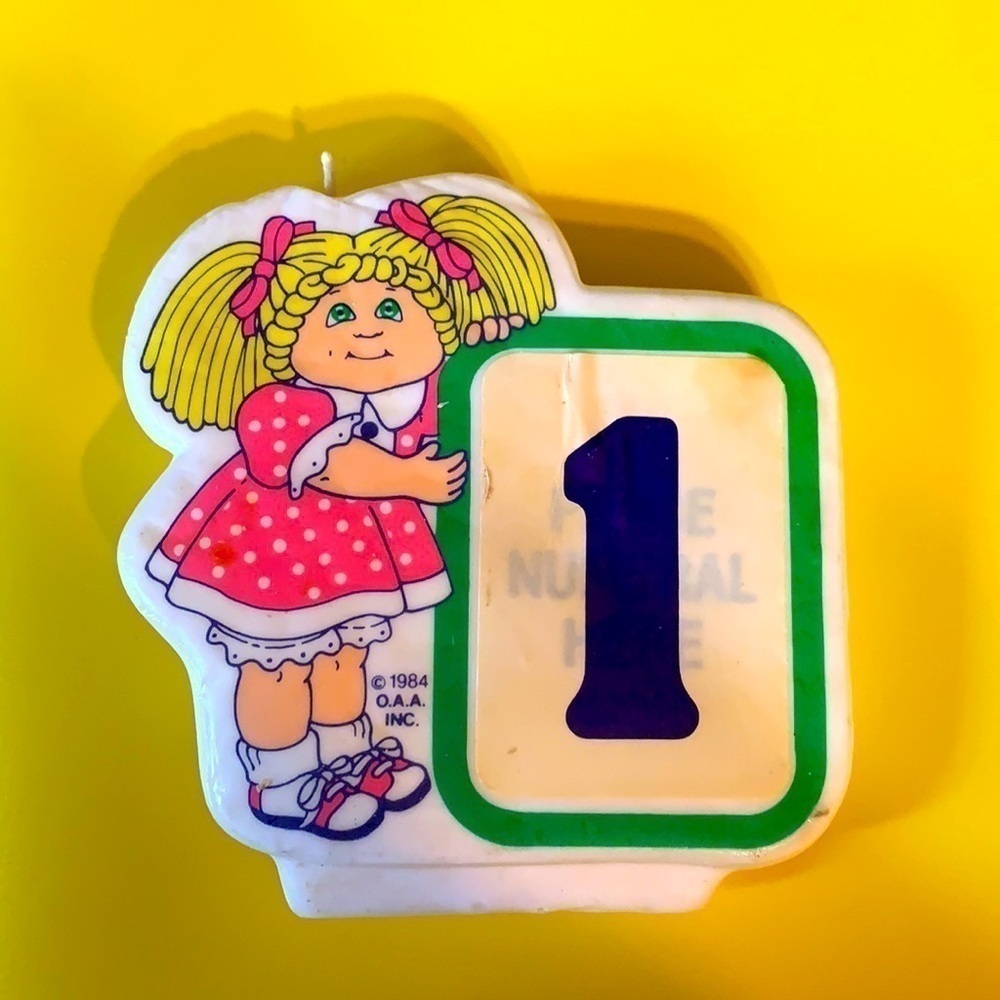 Vintage 1984 blonde Cabbage Patch doll first birthday candle